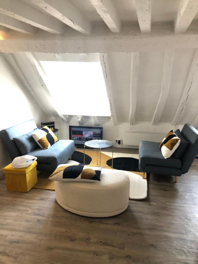 Duplex With Amazing Views * Paris